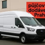 Ford Transit pred provozovnou pujcovna dodavek Praha – ilustruje profesionalni levny pronajem dodavky v Praze s modernim vozovym parkem a dostupnosti Uhříněves.
